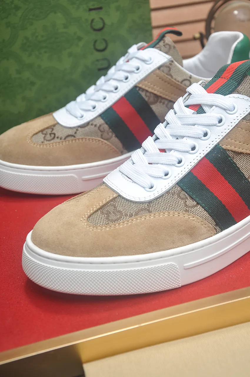 Men's men's shoes💰440💶[GUCCI] official website 1:1 men's sports shoes are now on the market. They are made of original fabric + water-dyed sheepskin lining, plus the official website original 1:1 comfortable outsole. Fashionable and versatile, super comfortable and breathable. Standard shoe size 38/45 (custom-made size 45 is non-refundable)